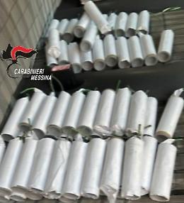 Un17enne arrestato a Messina con 64 candelotti artigianali: sequestrati 