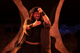 Stand up for Giuda: Ettore Bassi interpreta l'uomo dietro il traditore