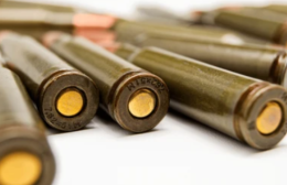 Bossolo sulla scrivania della preside del Nervi Alaimo a Lentini: allarme minacce alle istituzioni