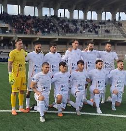 Una sterile Nissa va in bianco contro la Gelbison ed esce dal "Tomaselli" tra i fischi