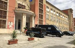 Colpo alla criminalit&agrave; interna: dentro il carcere di San Cataldo sequestrati nove cellulari nascosti in plafoniere e nel televisore