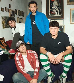 Pulsar al Zō: Italia 90 e Helen Burns accendono la notte post-punk a Catania