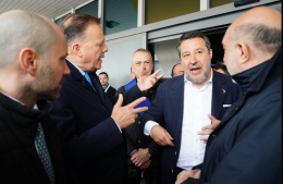 Salvini al Vinitaly: &laquo;Qui i produttori di Catania e Messina mi chiedono il ponte&raquo;