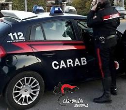 Fugge dai domiciliari e forza un posto di blocco: arrestato a Sant&rsquo;Alessio Siculo un 41enne senza assicurazione