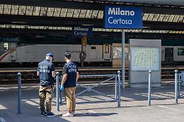 Ventiduenne inseguito e ucciso in stazione, &egrave; caccia al branco: il delitto che scuote Milano