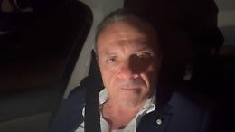 De Luca al "pirata" dell'Ipanema: &laquo;Sappiamo di dove sei, tra poco ti vengono a prendere&raquo;