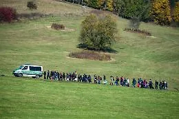 Migranti, la Germania riapre il dossier dei trasferimenti verso l&rsquo;Italia: perch&eacute; il nuovo Patto Ue rischia gi&agrave; il primo strappo
