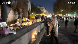 Parigi ricorda le stragi di dieci anni fa: 130 vittime, 90 dentro al Bataclan