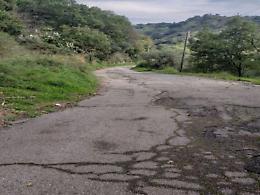 Taormina, strade dissestate a Chianchitta