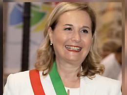 Depositata la mozione di sfiducia nei confronti della sindaca Ferro