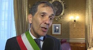 "Sosta selvaggia" delle minicar nelle scuole, Trantino dice basta e avverte gli studenti