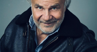 Jerry Cal&agrave; sapore di casa &laquo;Plaia, scogli e arancini tra ricordi ed emozioni&raquo;