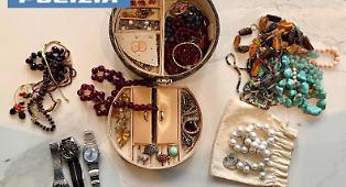 Badante 46enne fermata per furti nella casa dell'anziana che accudiva: recuperati gioielli e orologi