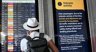 L'aeroporto di Catania resta chiuso fino alle 18: voli ancora dirottati e cancellati, eruzione dell'Etna ancora in corso | Ecco partenze e arrivi di oggi
