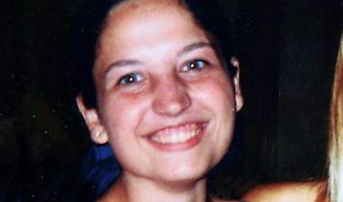 Garlasco, nuovo colpo di scena choc: "Sul pigiama di Chiara Poggi una mano insanguinata"