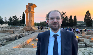 I soldi della cultura e del turismo come un bancomat privato: tutte le accuse al deputato Pisano e alla sua "cricca"