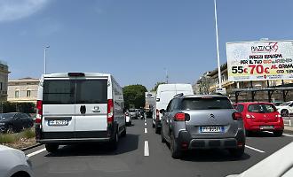 Catania, disagi in vista per gli automobilisti: chiusura temporanea del controviale Ovest di via Santa Sofia