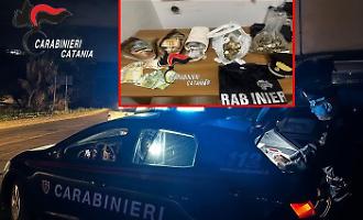 Arrestato 40enne e denunciata la figlia minorenne per droga: sequestrati circa 65mila euro