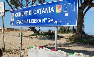 Spiagge libere alla Plaia, a Ecocar 108mila euro extra per pulirle prima dell'inizio della stagione balneare