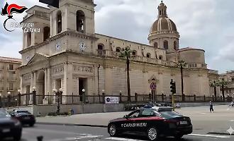 Dentro un cantiere per portare via l'attrezzatura di lavoro, nonostante la veneranda et&agrave; il ladro non si ferma