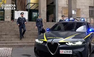 Finanziere arrestato dai colleghi a Catania mentre intasca "tangente" di 4mila euro da un commerciante