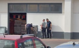 Tentano colpo ad un supermercato di Acireale con auto-ariete ma fuggono prima dell'arrivo dei carabinieri
