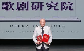 Maurizio Ciampi. l'uomo che ha riscritto con l&rsquo;IA il finale di &ldquo;Turandot&rdquo;