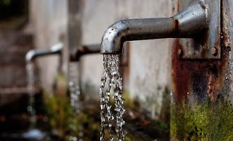 Acqua, servizio idrico, acqua pubblica, rubinetto, siccit&agrave;
