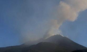 Aeroporto di Catania, tutti i numeri dell'emergenza-Etna: 620 voli cancellati o dirottati, centomila passeggeri coinvolti