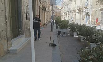 Bomba nella notte a Caltagirone? Esplode un ristorante, prende corpo la pista dolosa