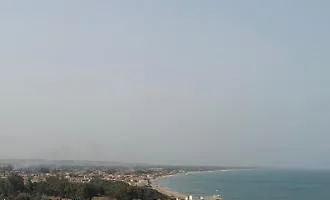 L&rsquo;incredibile panorama senza Etna: cos&igrave; &egrave; sparito il vulcano dalla costa catanese