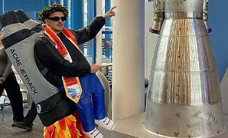 Ha 25 anni e spiega su Instagram come lanciare in orbita i razzi. &laquo;Io li costruisco davvero, mbare&raquo;