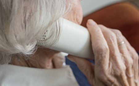 Un truffatore deruba una pensionata dei risparmi di un'intera vita
