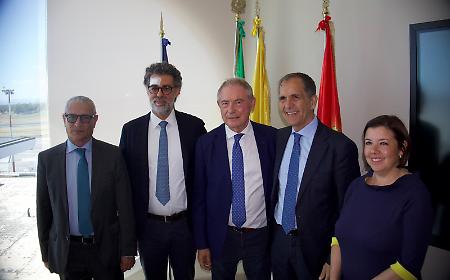 Privatizzazione aeroporti Catania e Comiso, Urso: &laquo;Momento giusto per un hub del Mediterraneo&raquo;