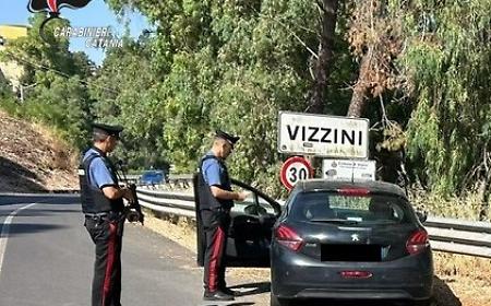 Vizzini, travolge un parente con l'auto e torna indietro per finirlo: 38enne denunciato per tentato omicidio