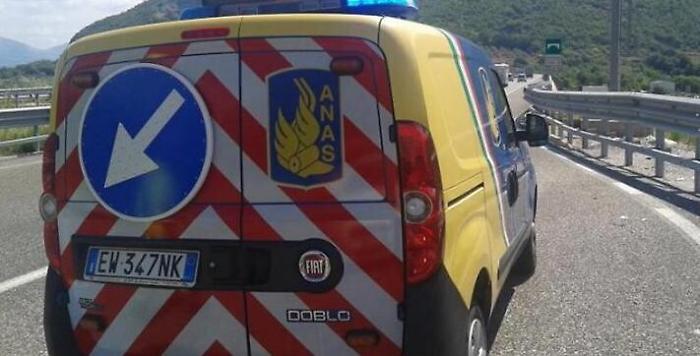 Sicilia, chiusure notturne su A29 e A18: pendolari in allerta, ecco i percorsi alternativi