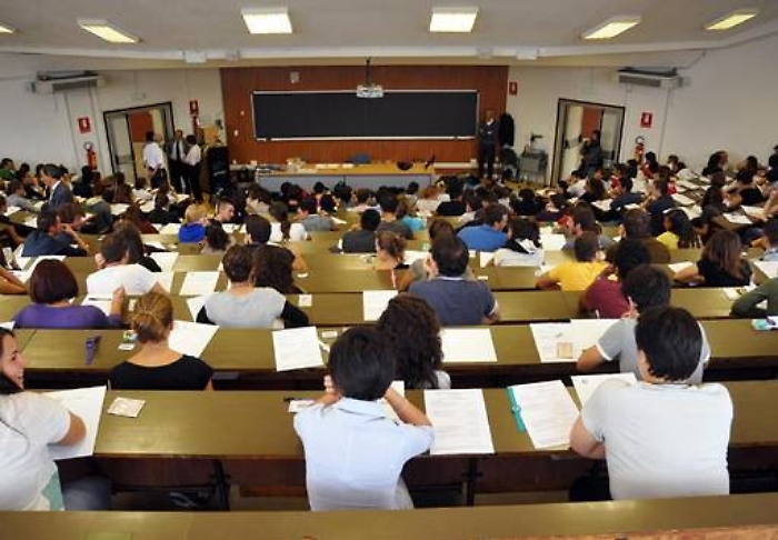 Medicina, anche a Palermo è naufragio matricoleFaraone: «La ministra Bernini improvvisa»