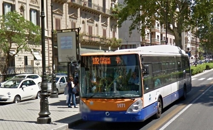 un bus a palermo