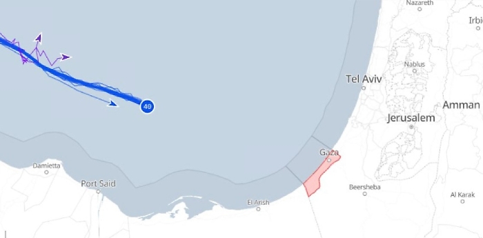 Flotilla a 90 miglia da Gaza, tensione altissima. Israele: «Non è tardi, consegnate aiuti» 