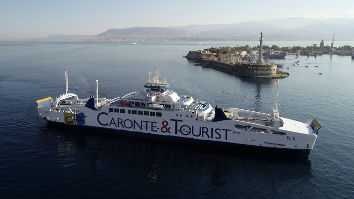 Caronte & Tourist non si ferma per lo sciopero, lavoratori comandati per garantire l'attraversamento dello Stretto di Messina