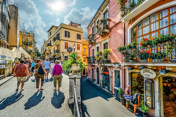 Turisti a Taormina
