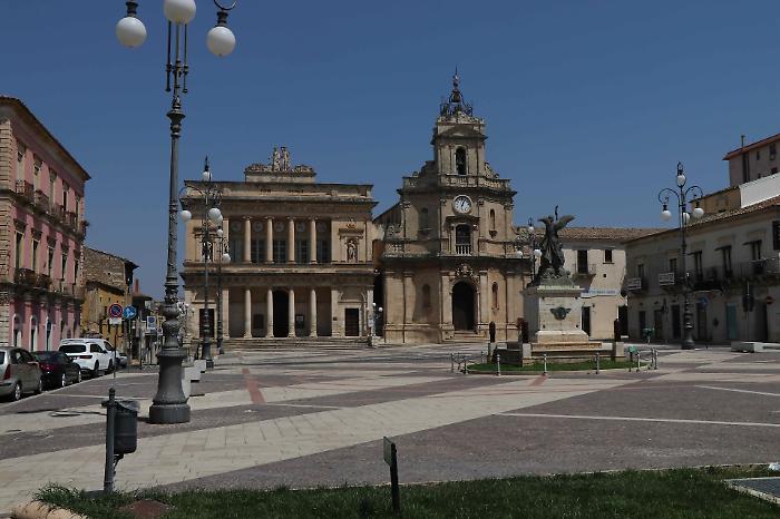 Vittoria, sindaco istituisce il Comitato cittadino: Forza Italia applaude, secca risposta dell'assessore del Pd