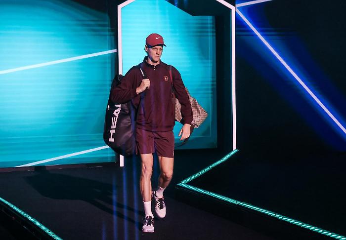 Sinner implacabile: spazza via Cerundolo, accede ai Quarti di Parigi e accorcia su Alcaraz