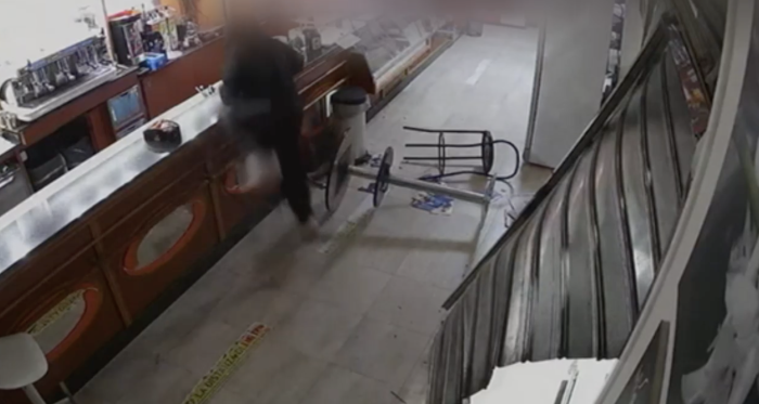 Saccheggiavano esercizi commerciali tra Modica e Ispica, tre arrestati