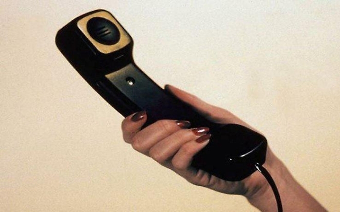 Disservizio TIM: &laquo;Mia madre, 96 anni, senza telefono da un mese&raquo;