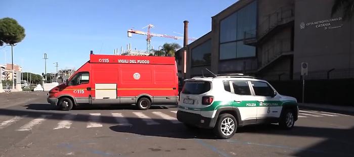 Il rogo a Le Ciminiere di Catania: acquisiti atti e relazioni tecniche, si susseguono i sopralluoghi 