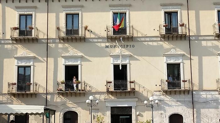 Il Consiglio comunale "boccia" l'imposta di soggiorno