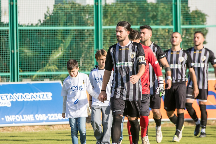 La Leonzio lotta, ma deve arrendersi al Modica