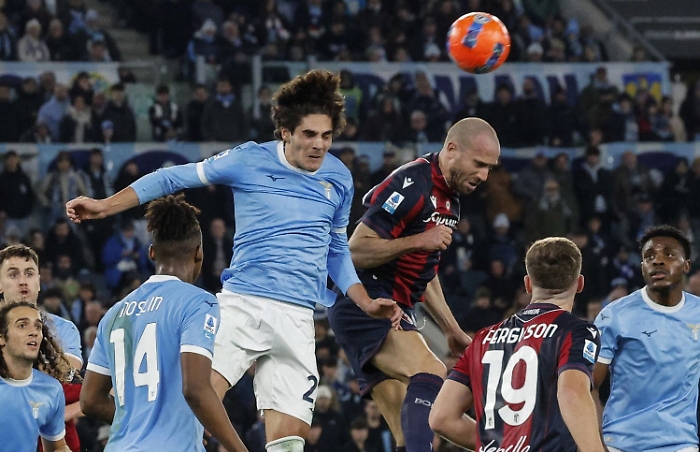 Un punto per uno: Lazio-Bologna 1-1 in salsa danese, Isaksen e Odgaard a segno