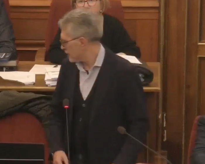 Ragusa, l'assessore ha un malore in aula: trasportato in ospedale